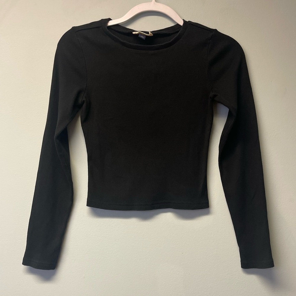 Rob Knit Black Long Sleeve Crop Top